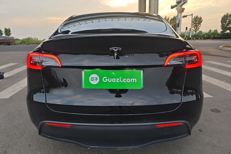 Tesla Model Y 2021 #6 Tesla Model Y 2021 immagine di auto #6