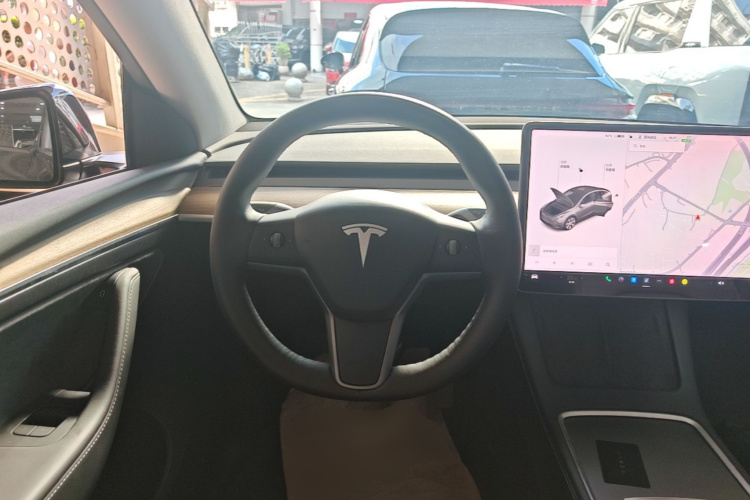 Tesla Model Y 2021 #15 Tesla Model Y 2021 car image #15