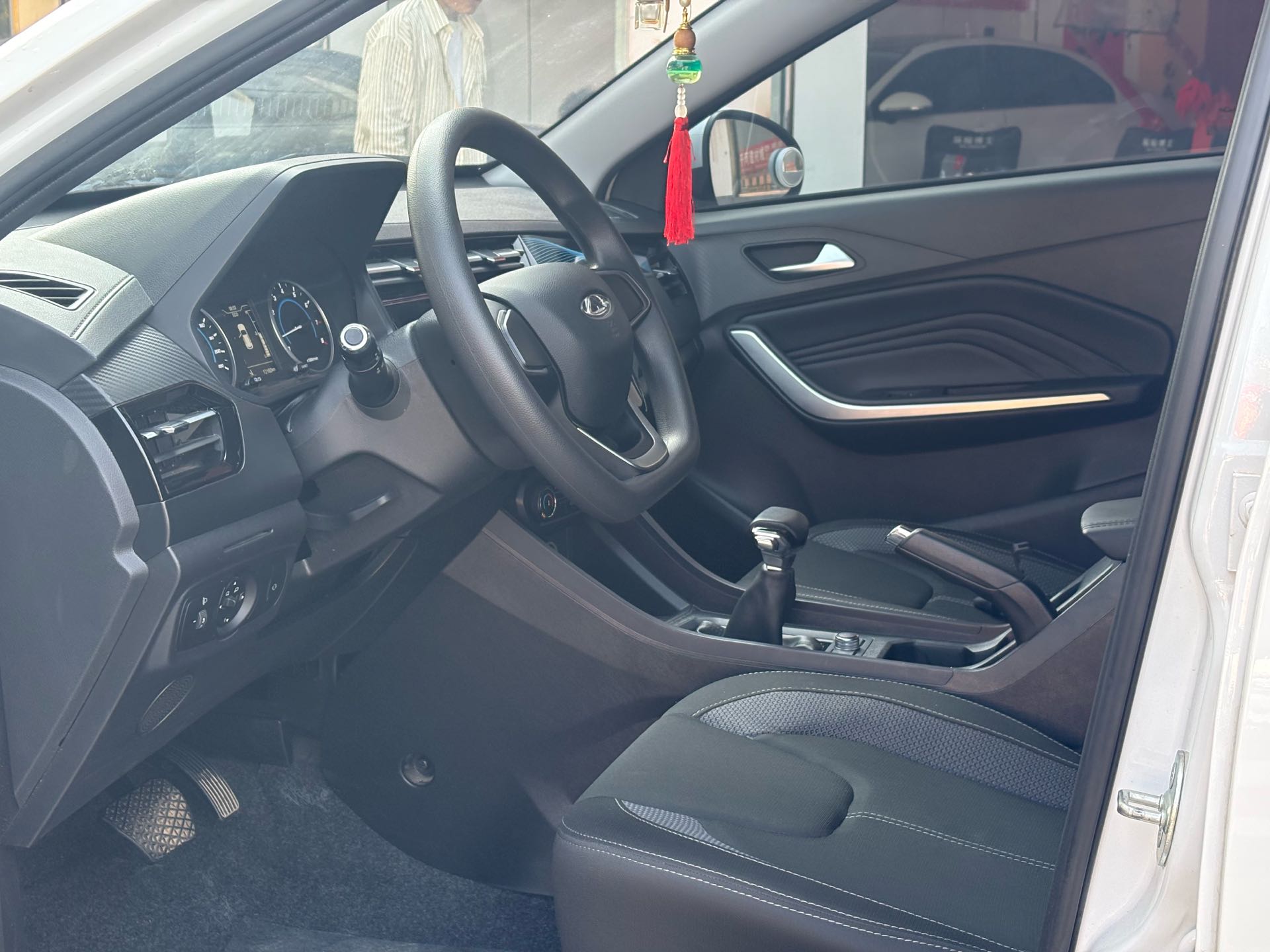 Chery Tiggo 3x 2024 car image #7