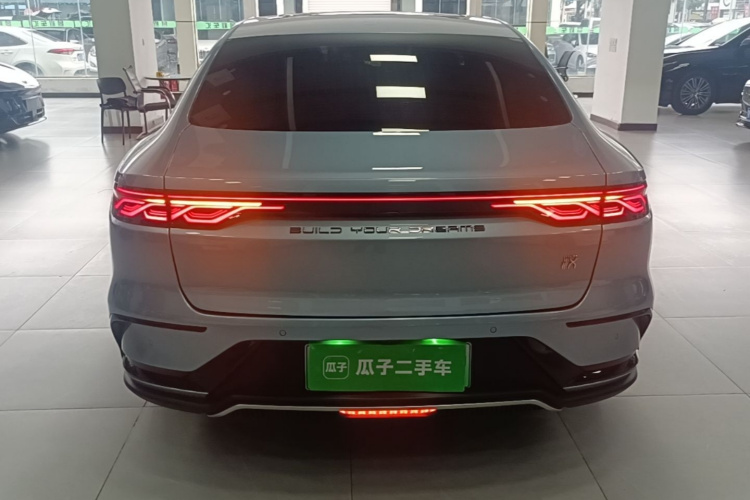 BYD Han 2023 #6 BYD Han 2023 car image #6