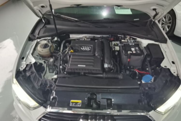 Audi A3 2019 car image #20