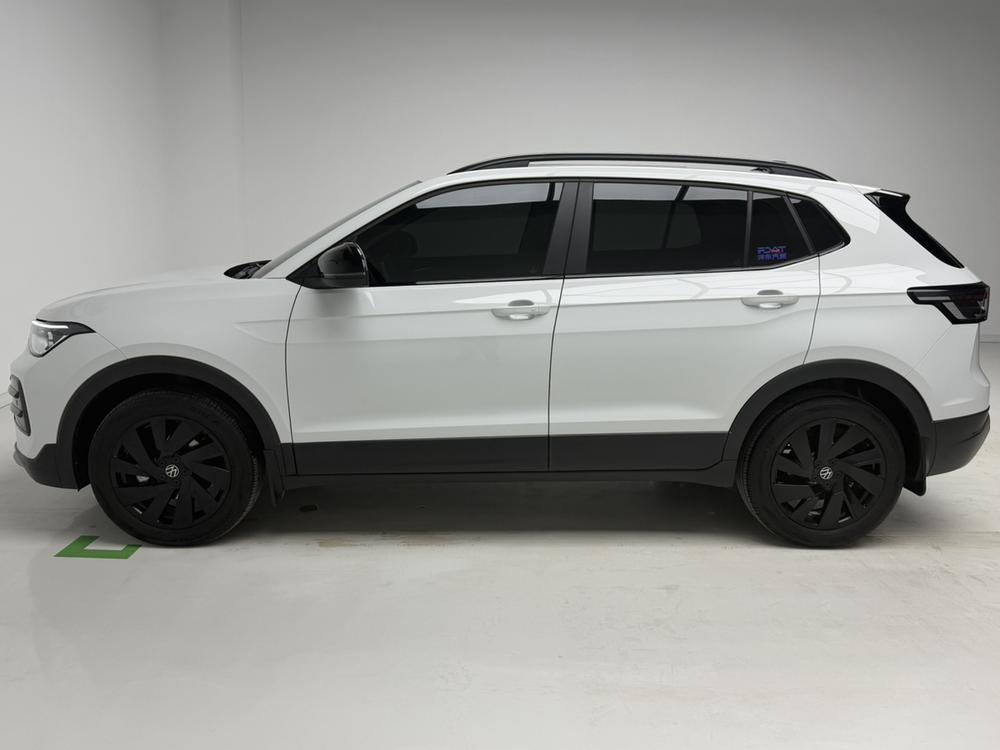 Volkswagen Tharu 2025 car image #4