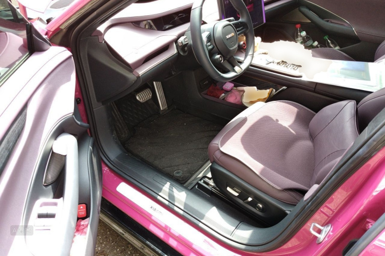 MI SU7 2025 car image #18