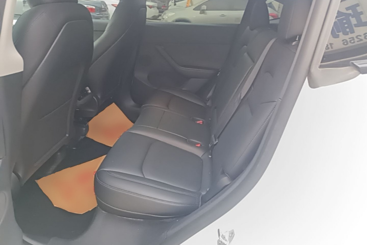 Tesla Model Y 2024 #17 Tesla Model Y 2024 car image #17
