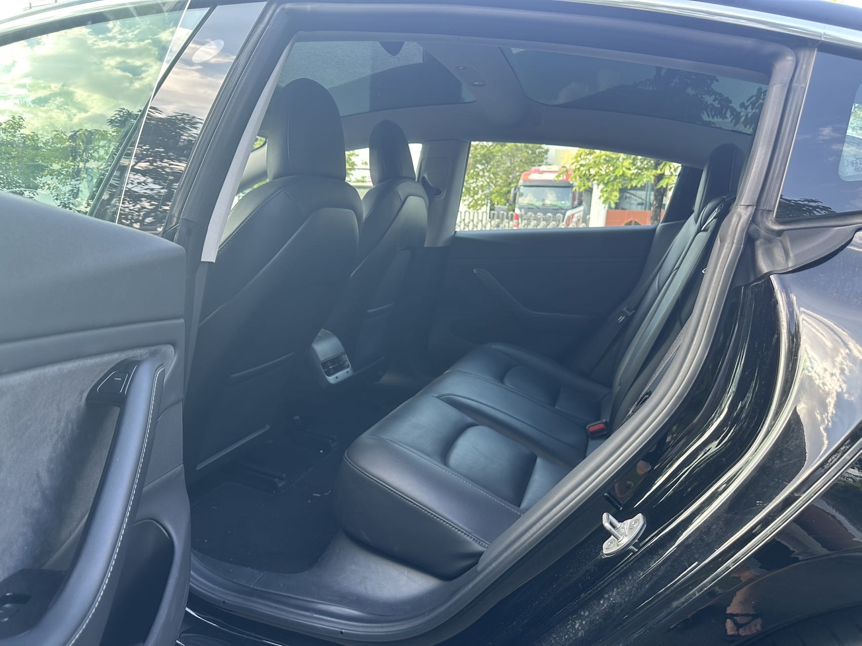Tesla Model 3 (Imported) 2019 car image #9
