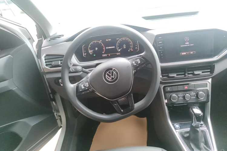 Volkswagen T-Cross 2024 #15 Volkswagen T-Cross 2024 imagen de coche #15
