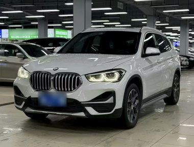 BMW X1 2020 BMW X1 2020 car image