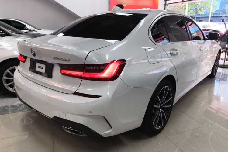 BMW 3 Series 2021 #7 BMW 3 Series 2021 immagine di auto #7