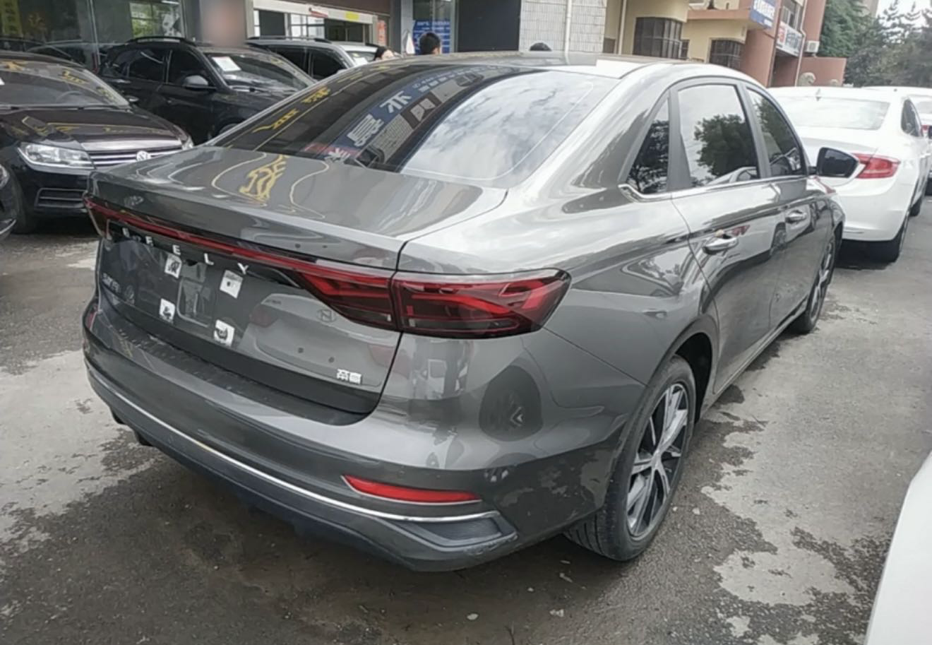 GEELY Emgrand 2023 car image #3