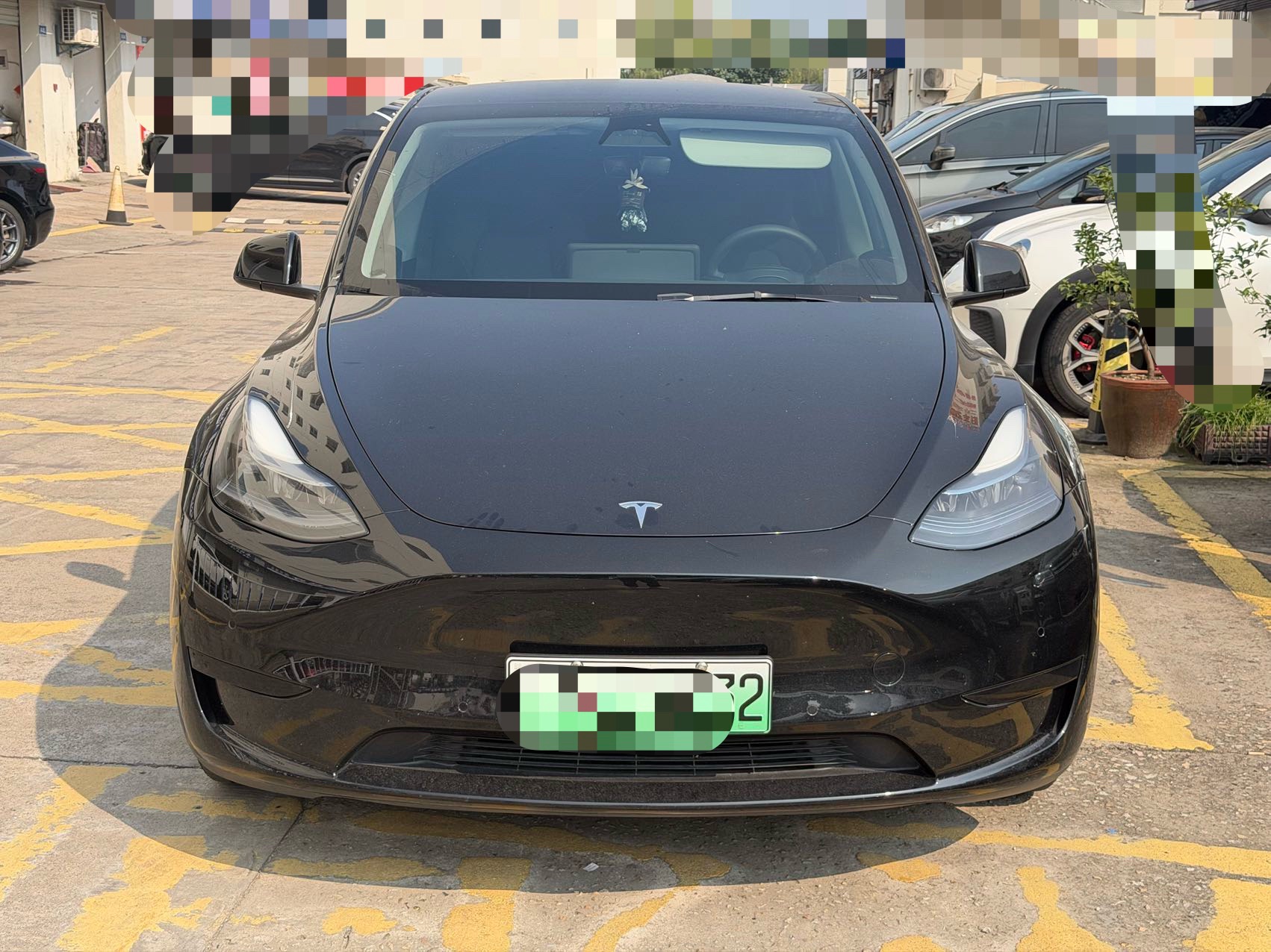 Tesla Model Y 2023 #2 Tesla Model Y 2023 car image #2