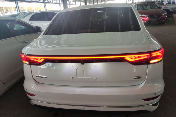 GEELY Emgrand 2022 #6 GEELY Emgrand 2022 car image #6