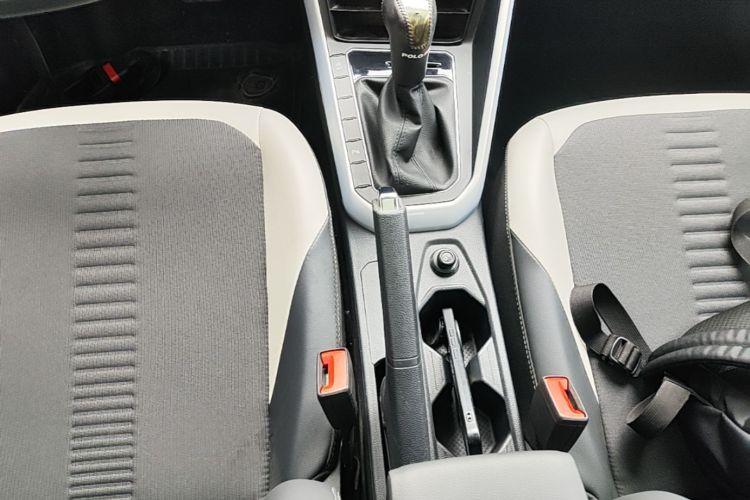 Volkswagen Polo 2019 #14 Volkswagen Polo 2019 car image #14