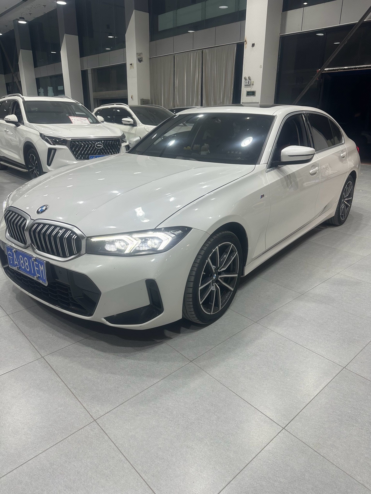 BMW 3 Series 2023 car image 