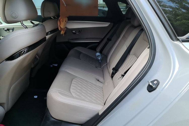 BYD Han 2024 car image #17