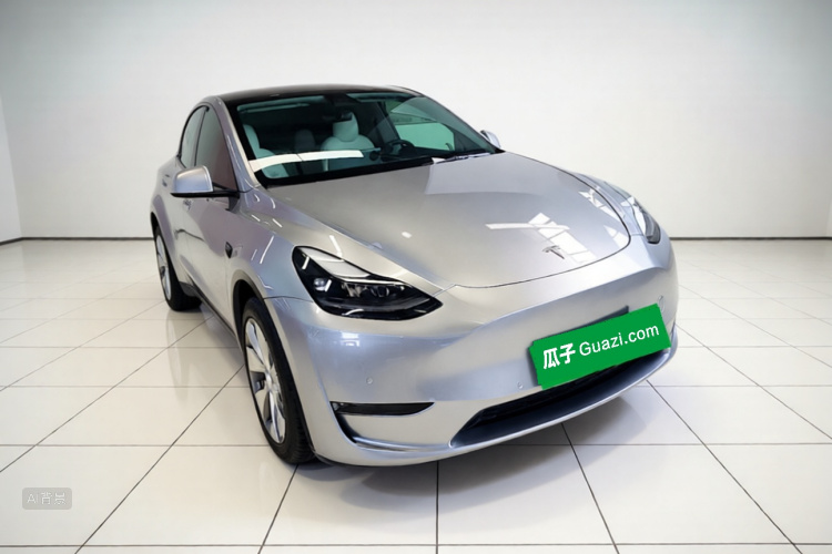 Tesla Model Y 2021 #4 Tesla Model Y 2021 car image #4