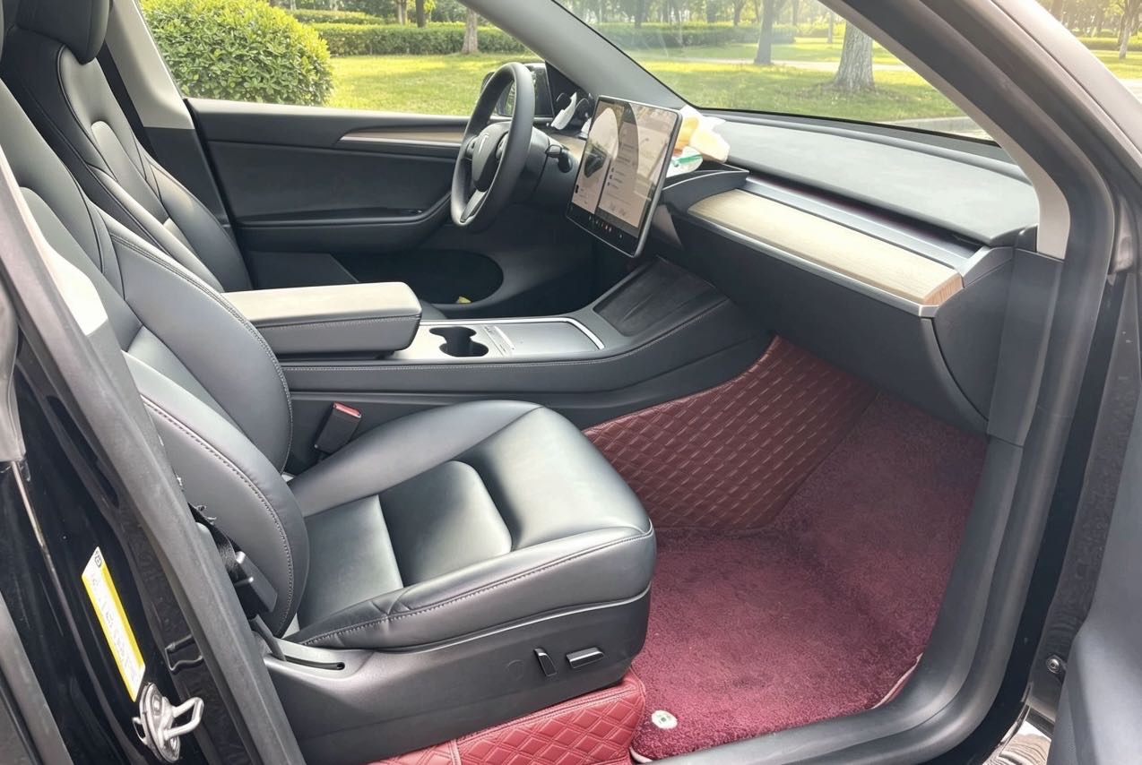 Tesla Model Y 2022 car image #4