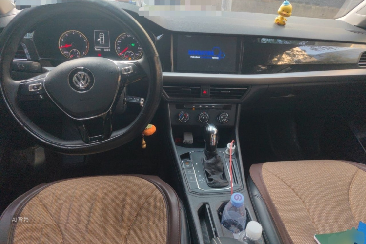 Volkswagen Lavida 2018 car image #11
