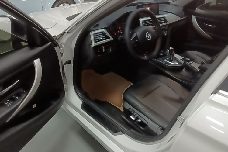 BMW 3 Series 2015 #16 BMW 3 Series 2015 car image #16