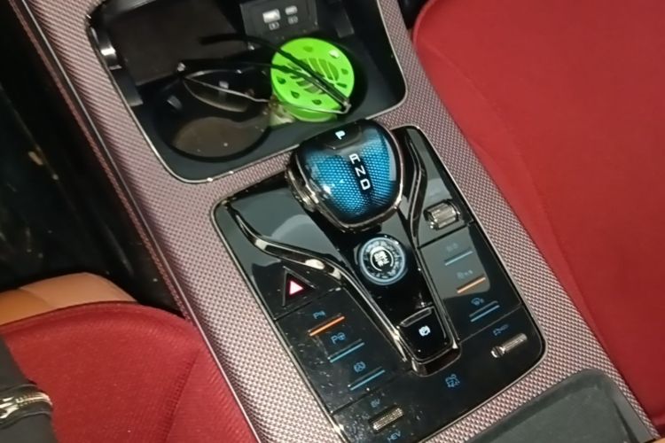 BYD Han 2022 #14 BYD Han 2022 car image #14