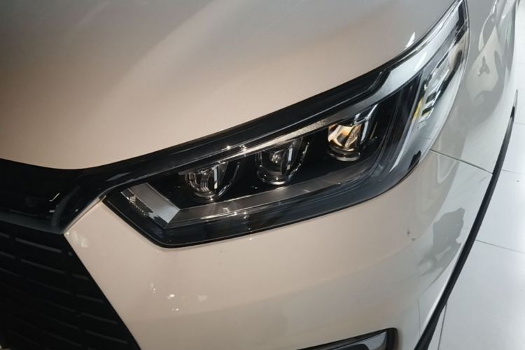 BYD Yuan New Energy 2020 immagine di auto #27