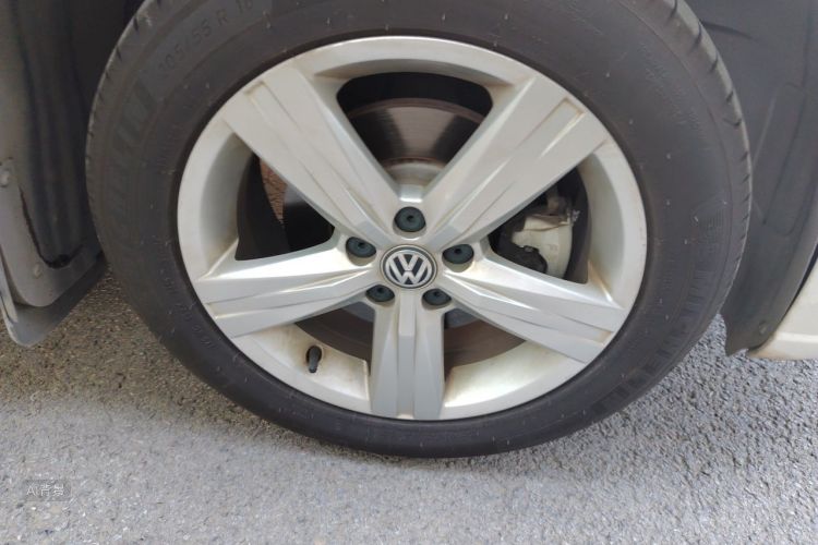Volkswagen Lavida 2017 car image #9