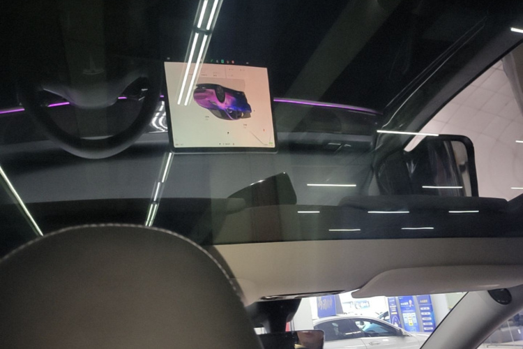 Tesla Model Y 2024 #18 Tesla Model Y 2024 car image #18