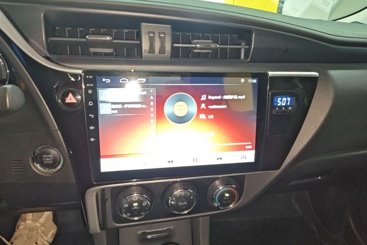 Toyota Corolla 2019 #13 Toyota Corolla 2019 car image #13