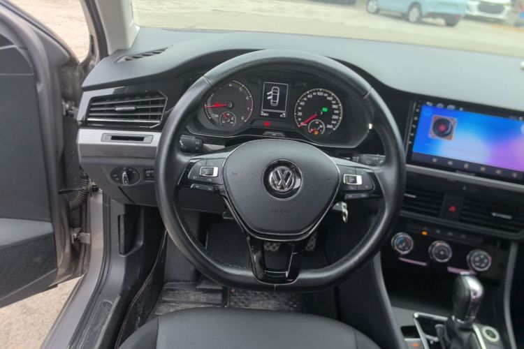 Volkswagen Bora 2019 #11 Volkswagen Bora 2019 car image #11