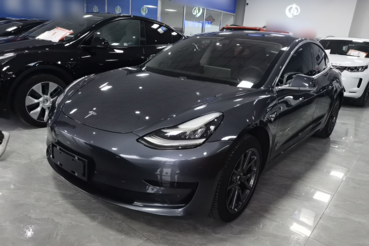 Tesla Model 3 2020 car image #2