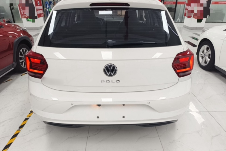 Volkswagen Polo 2021 car image #4