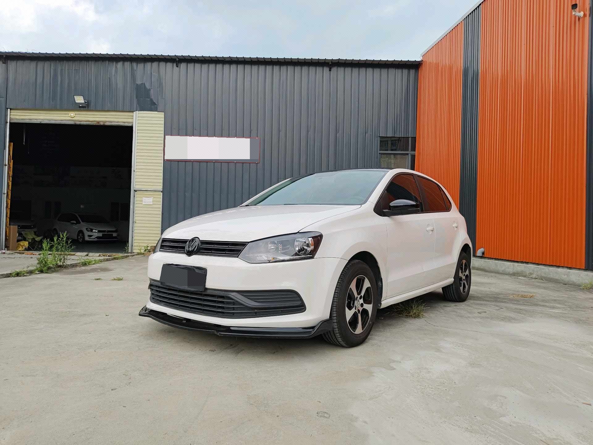 Volkswagen Polo 2015 car image 