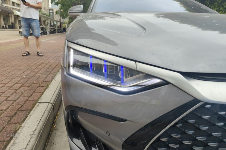 BYD Han 2022 car image #8