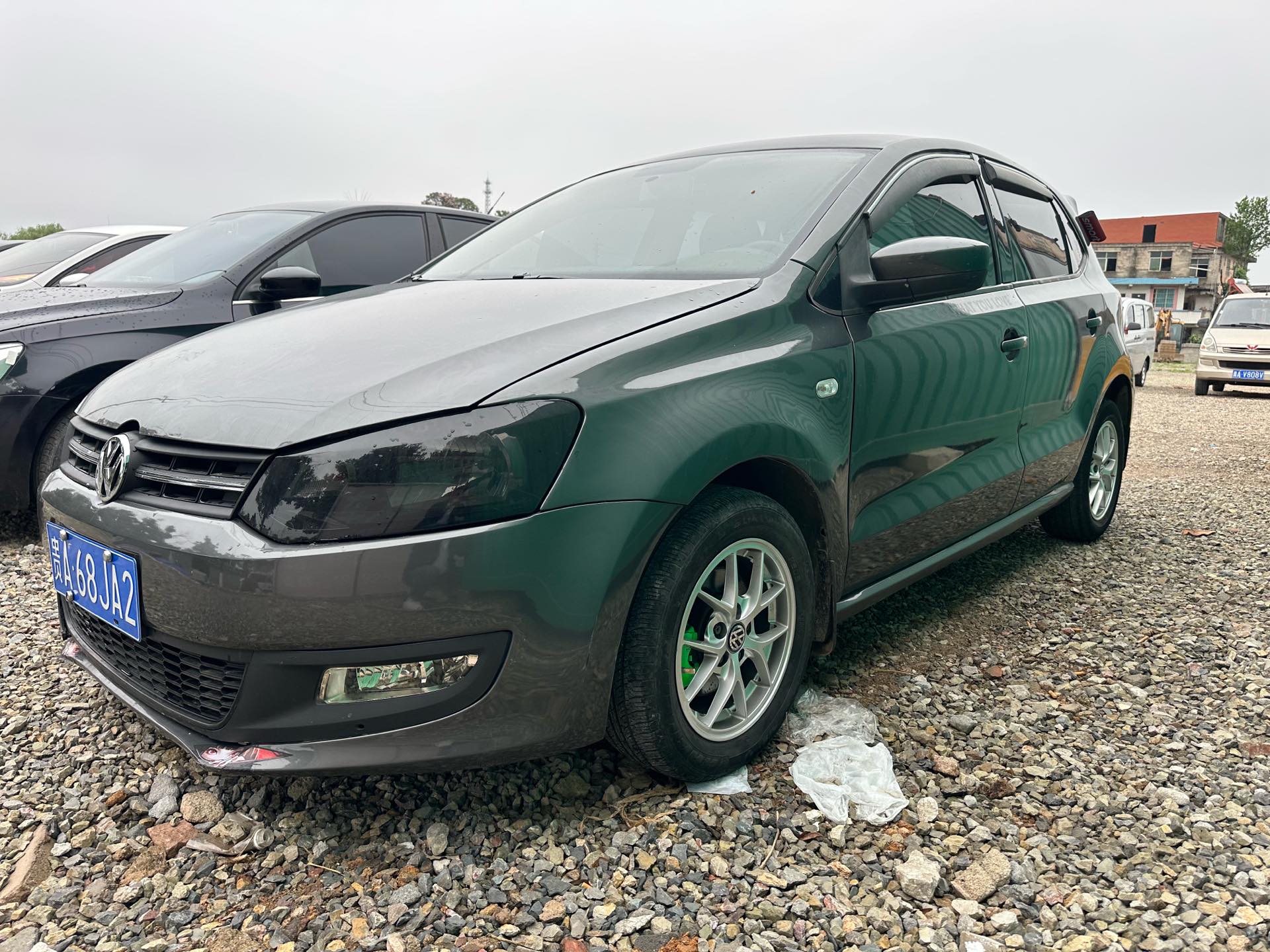 Volkswagen Polo 2012 car image 