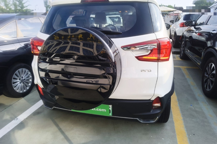 BYD Yuan Pro 2021 immagine di auto #4