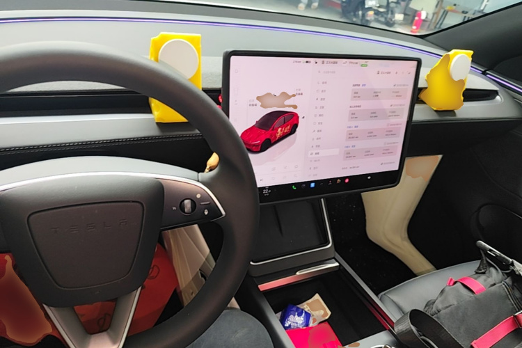 Tesla Model Y 2026 #11 Tesla Model Y 2026 car image #11
