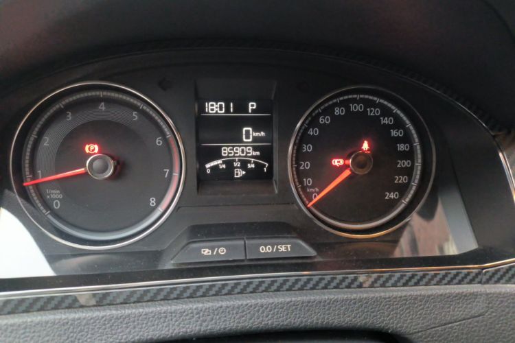 Volkswagen Santana 2018 image de voiture #10