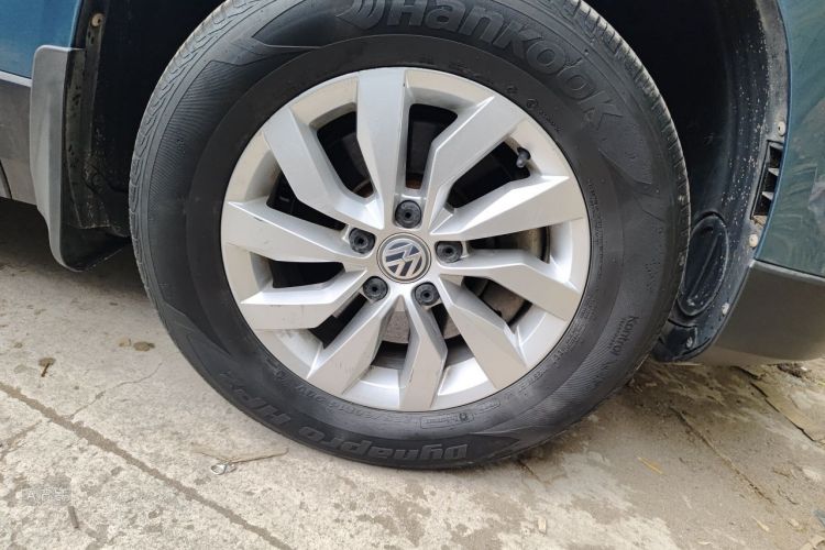 Volkswagen Tharu 2019 imagen de coche #9
