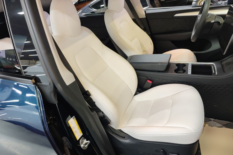 Tesla Model Y 2022 car image #24