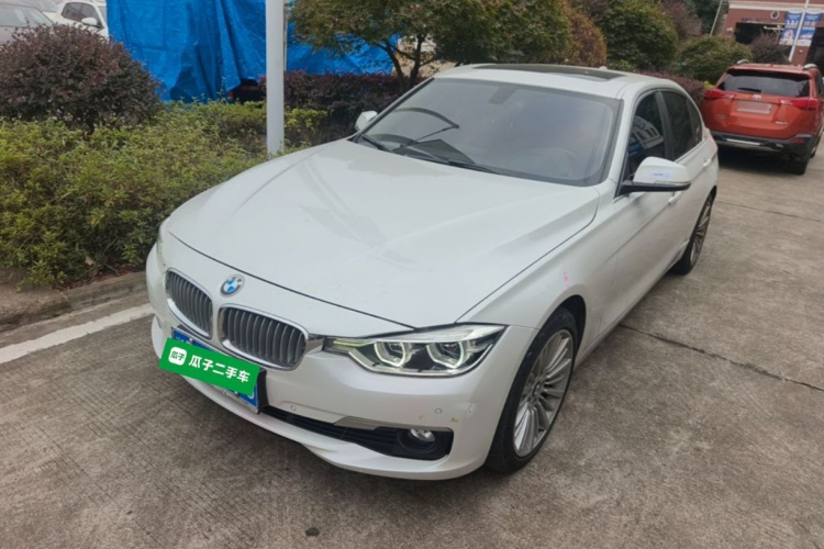 BMW 3 Series 2018 #2 BMW 3 Series 2018 car image #2