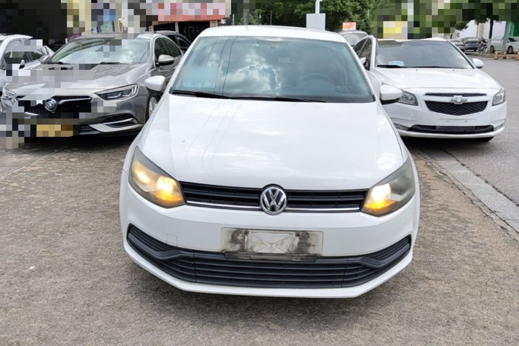 Volkswagen Polo 2016 car image #3