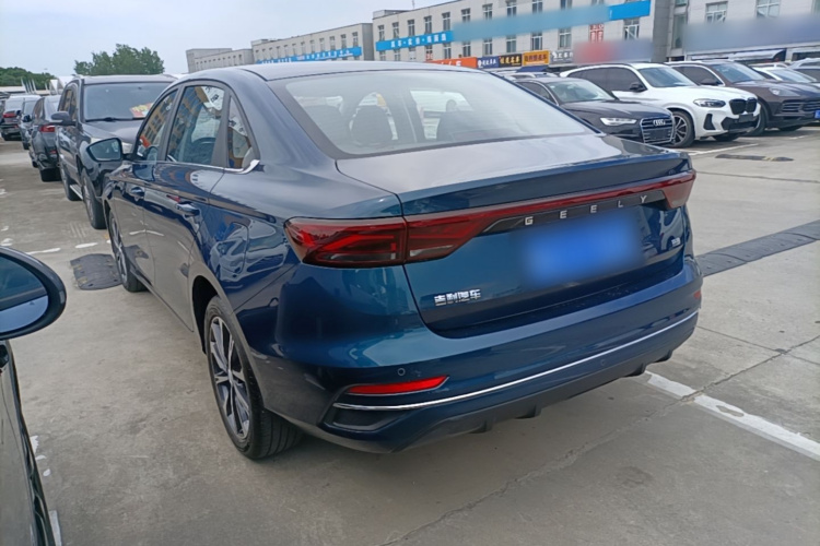 GEELY Emgrand 2025 #5 GEELY Emgrand 2025 car image #5