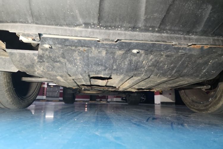 BYD Yuan 2016 #24 BYD Yuan 2016 car image #24
