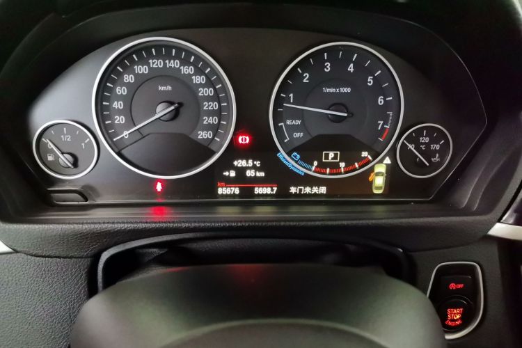 BMW 3 Series 2018 #9 BMW 3 Series 2018 car image #9
