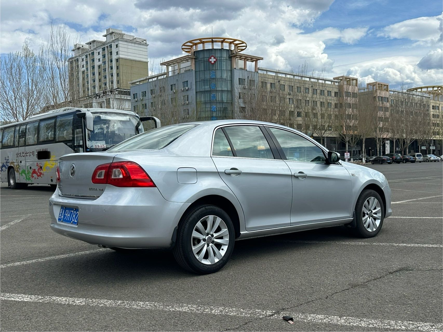 Volkswagen Bora 2012 car image #6
