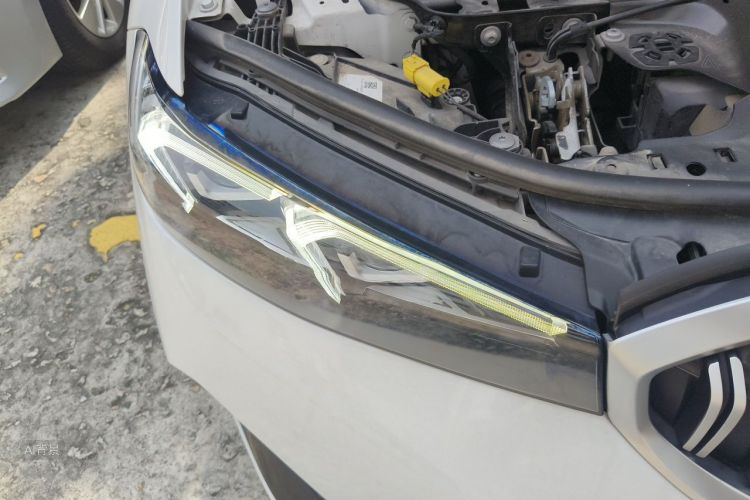 BMW 3 Series 2023 car image #8