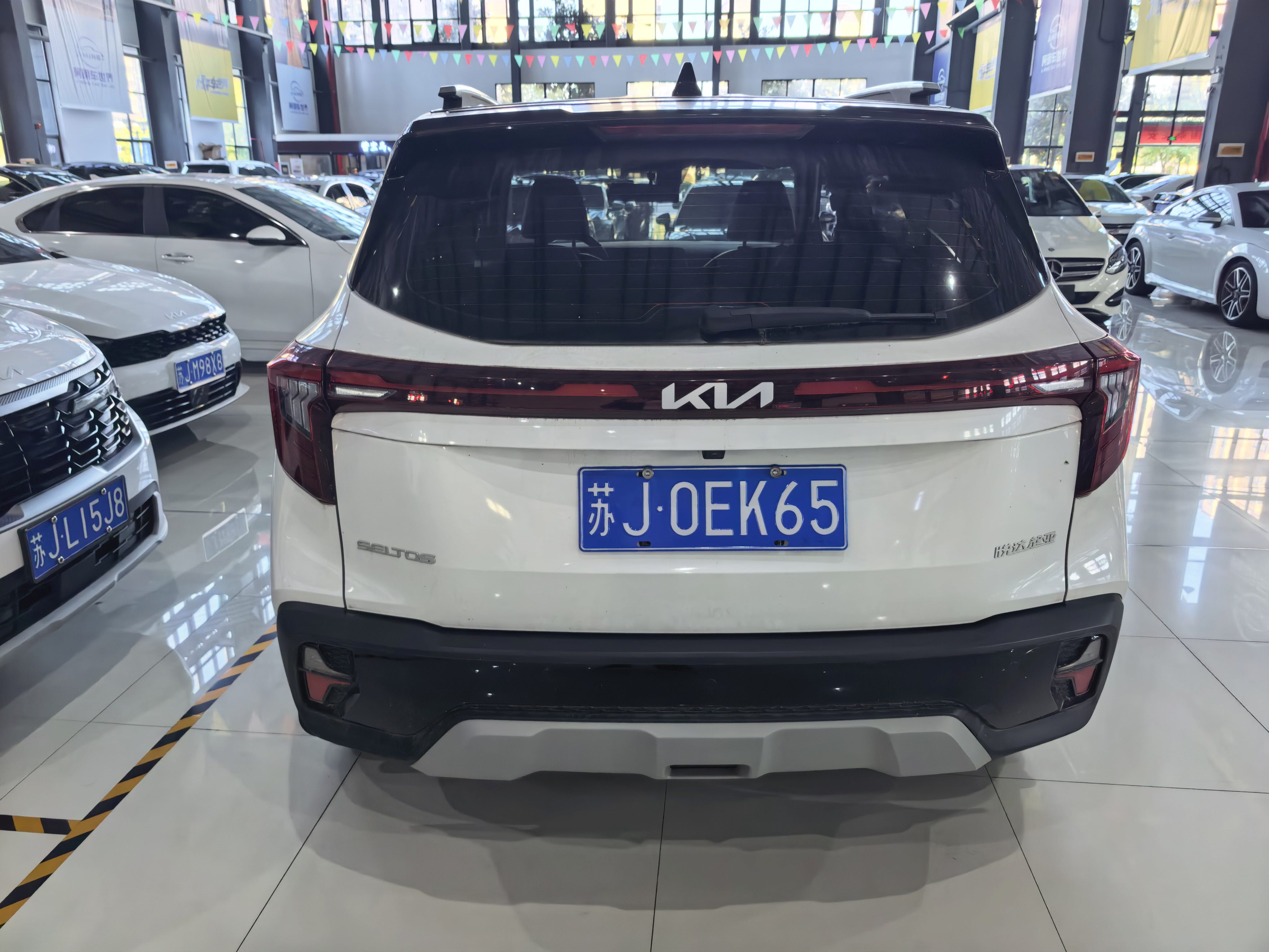 Kia Seltos 2024 immagine di auto #7