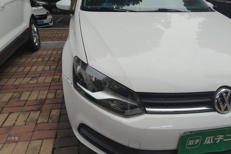 Volkswagen Polo 2015 car image #8