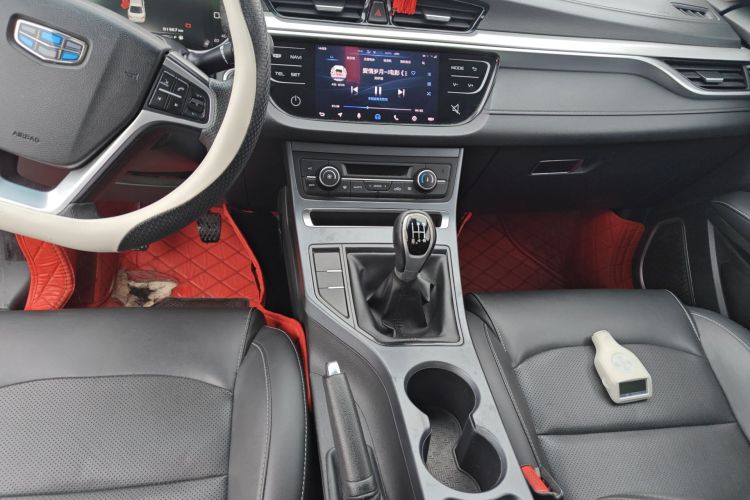 GEELY Emgrand 2019 car image #14