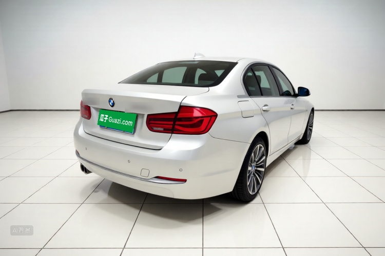 BMW 3 Series 2018 car image #7