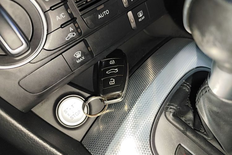 Audi Q3 2016 imagen de coche #9